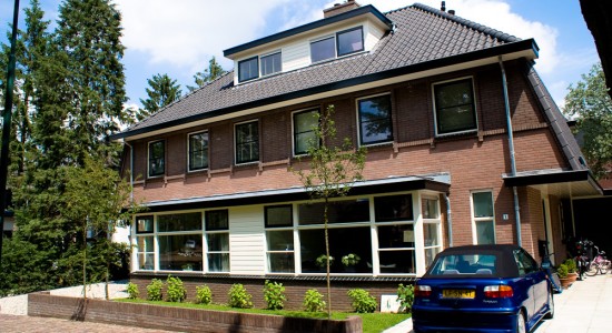 Nieuwbouw 2-onder-1 kapwoning in jaren '30 stijl